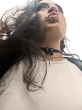 Lila Desiree online show from February 27, 9:25 pm