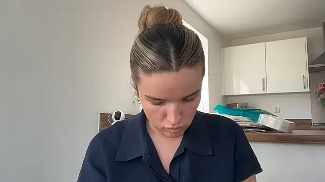 maisiesmithx online show from April 25, 2:58 pm