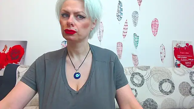 PlayfullGoldie online show from February 17, 2:00 am