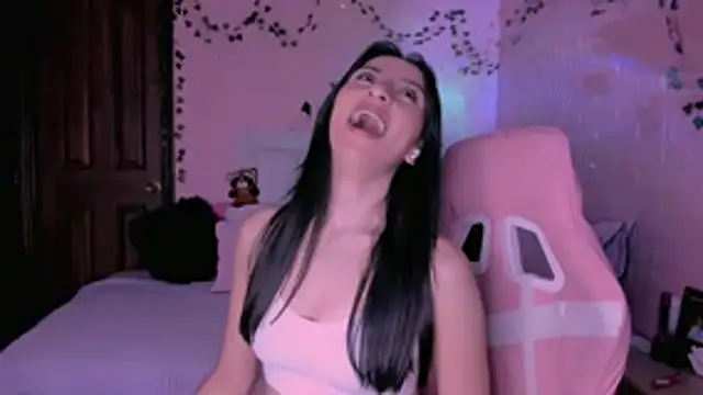 gabyye capprins online show from November 4, 1:54 am