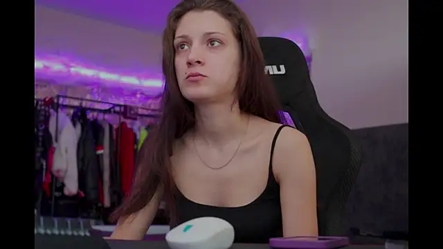 Kathleen Meow online show from September 23, 6:22 am