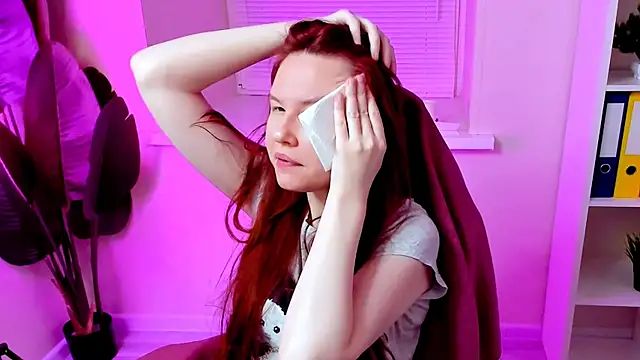 CarolGiggly online show from November 20, 11:17 pm