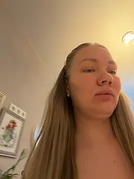 LianaCruz   online show from February 5, 4:48 am