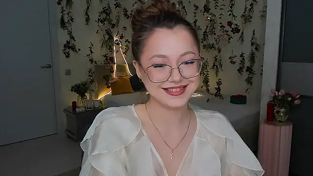 SereneFlame online show from March 23, 4:02 pm