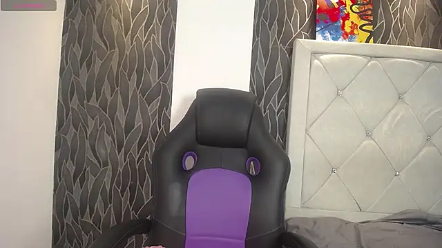 1Sloppy Fox4 online show from November 17, 7:42 am