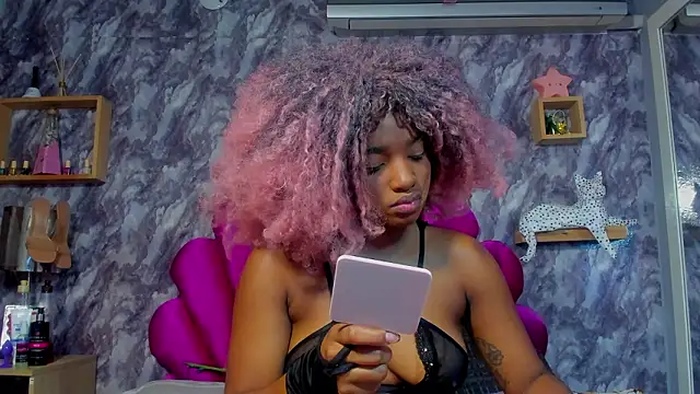 EMMAPARISS online show from February 6, 12:30 pm