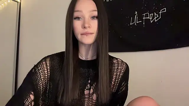 ur molly online show from October 30, 5:32 am