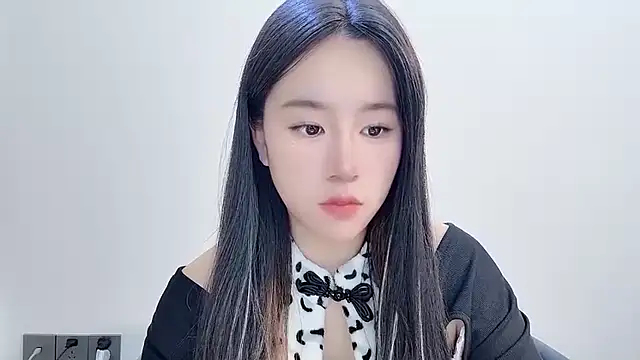 chloe-01 online show from December 16, 4:29 am