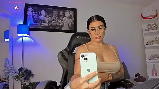 Adribaute online show from April 3, 5:00 pm