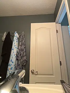 Ectorius online show from March 25, 1:36 pm