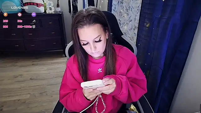 Brooklyn Bee online show from November 27, 11:07 pm