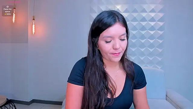 ValeriaRoldanX online show from March 27, 10:38 am