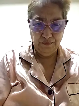 florecita69 online show from February 26, 2:21 am