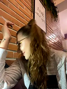 Abby  White online show from October 25, 4:14 pm