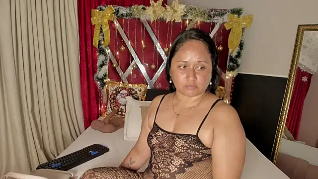 MicaelaHot  online show from December 21, 3:44 am