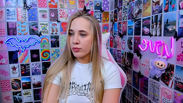 MiaMilas online show from December 19, 3:15 pm