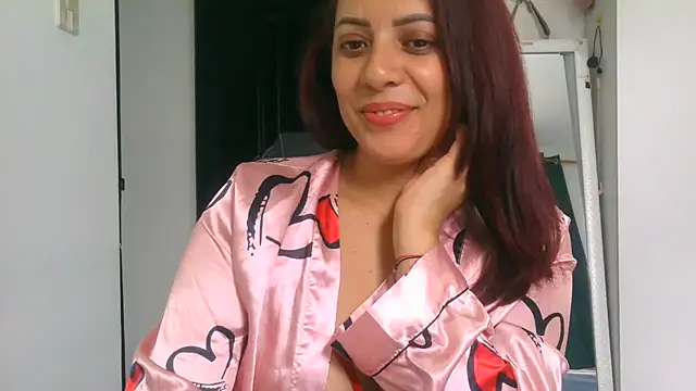 Snapshot of Anne_kis chatting on October 15, 7:05 pm Anne kis online show from October 15, 7:05 pm