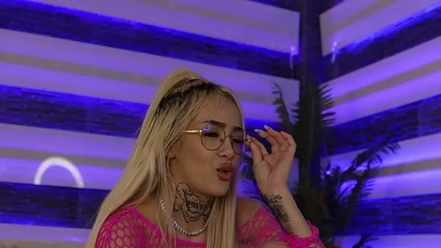 blondie muller online show from November 21, 10:01 pm