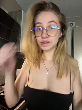 Kitty Katrine online show from April 17, 5:04 pm