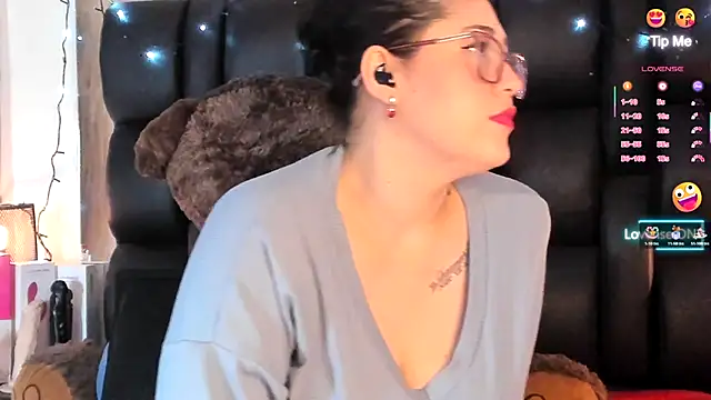 meikochoe online show from November 24, 8:00 pm