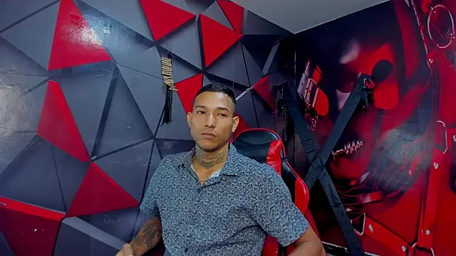 Hana and Zeta online show from November 25, 12:40 pm