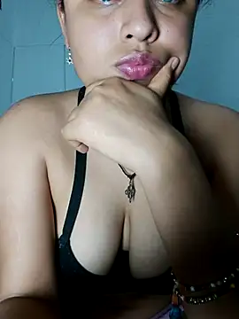 azulzulix online show from April 3, 1:47 am