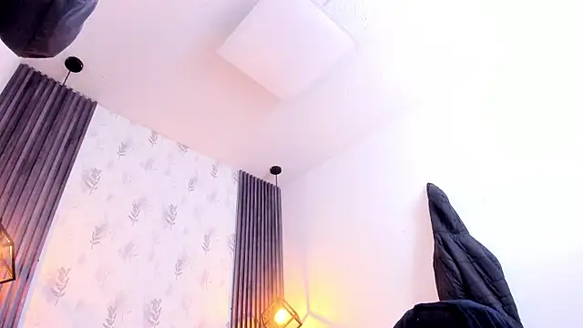 brigittemiller online show from November 12, 4:16 pm