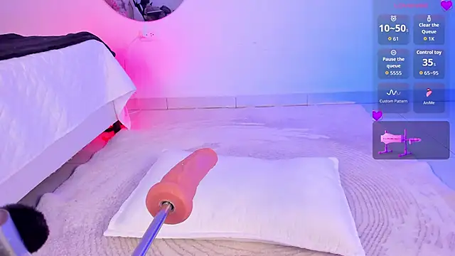 zoe rivers online show from April 16, 9:39 pm