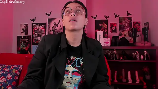 lilith-deveraux online show from December 15, 2:00 pm