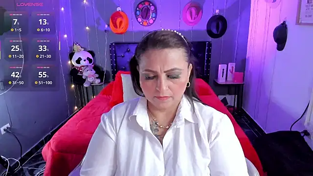 Ivonnee   online show from November 26, 2:56 am