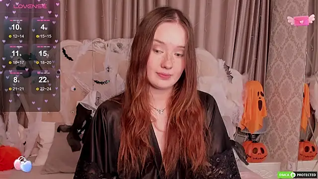 MiriaamWhite online show from October 20, 8:50 am