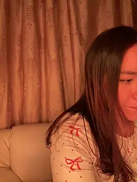 Im Valen Cute online show from March 28, 2:11 am