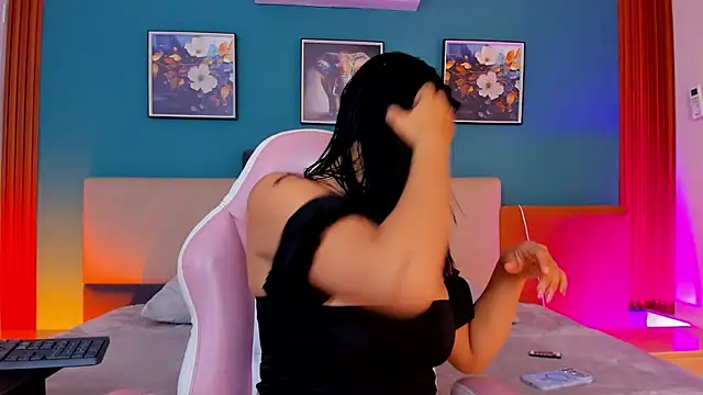 Lola sweeet18 online show from July 18, 9:45 am