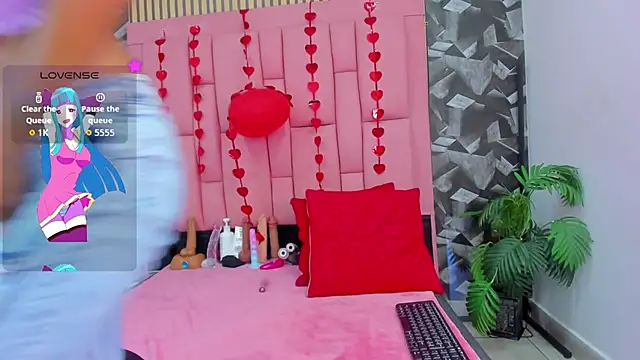 Brithanyslim online show from February 16, 7:47 pm