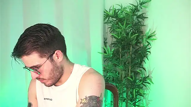 Tony Wylie online show from April 10, 3:18 pm