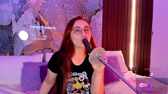 centaurigirl online show from December 23, 5:55 am