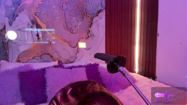 centaurigirl online show from January 12, 4:40 am