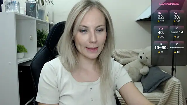 Sunny bunny6 online show from October 24, 2:18 am