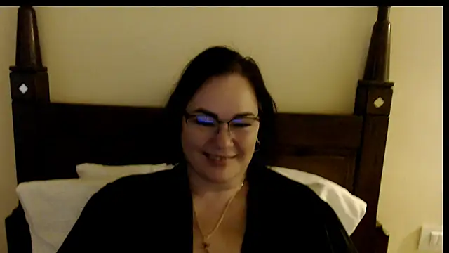 Nora Star online show from February 2, 3:33 pm