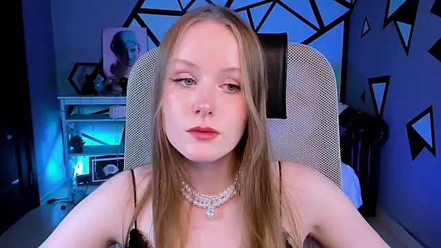 VivienLeeigh online show from October 4, 1:39 pm