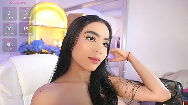 elasummer online show from November 22, 12:30 pm