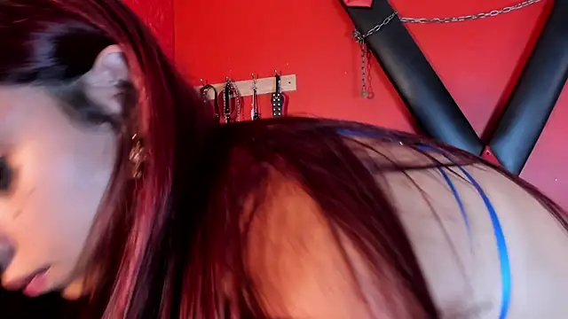 Monttserratt online show from November 20, 7:26 pm