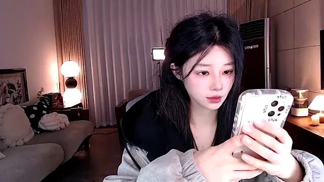 sweateanv  online show from March 17, 2:26 am