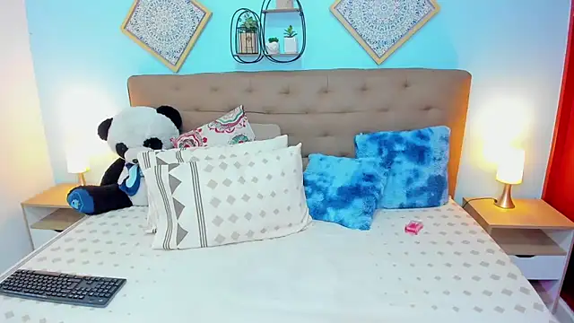 Edelaine rogers online show from April 13, 8:04 am