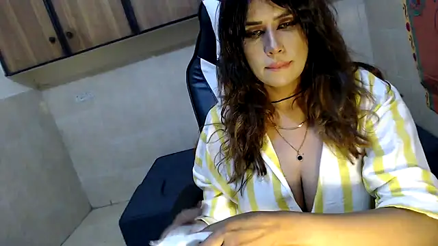 pareeti online show from March 3, 6:47 pm