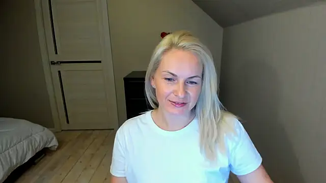 Alicee Gracee online show from October 9, 7:18 pm