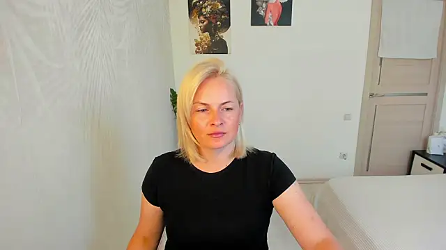 Alicee Gracee online show from July 12, 9:32 am