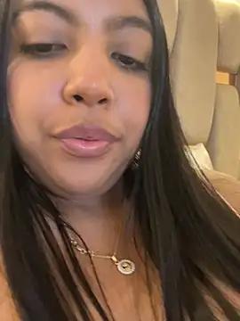 nicole fisherr online show from August 4, 10:49 pm
