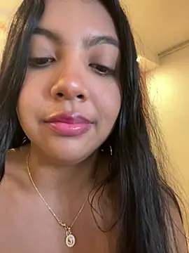 nicole fisherr online show from August 6, 11:11 pm