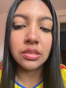 nicole fisherr online show from July 7, 9:39 pm
